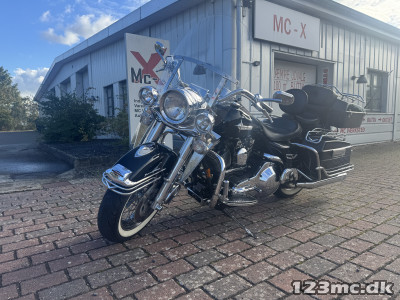 Harley-Davidson FLHRI Road King Harley-Davidson FLHRI Road King