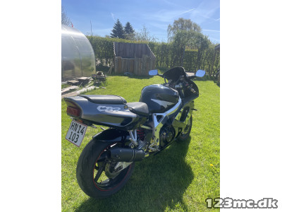Honda CBR 900 RR Honda CBR 900 RR