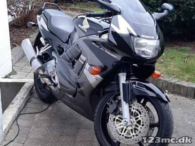 Honda CBR 600 F Sport Honda CBR 600 F Sport