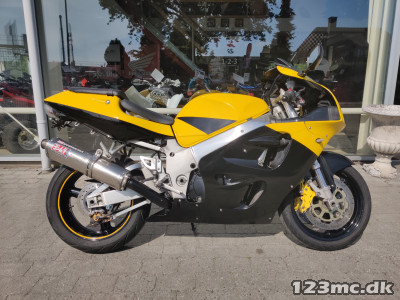 Suzuki GSXR 750 Suzuki GSXR 750