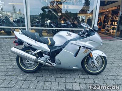 Honda CBR 1100 XX Honda CBR 1100 XX