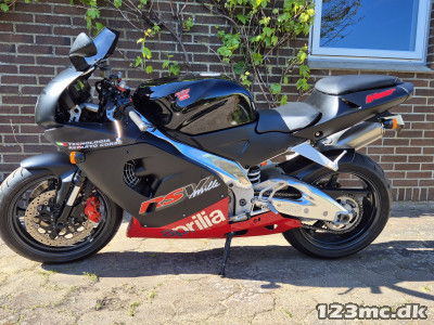Aprilia RSV 1000 Aprilia RSV 1000
