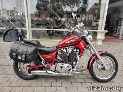Suzuki VS 1400 Intruder Suzuki VS 1400 Intruder