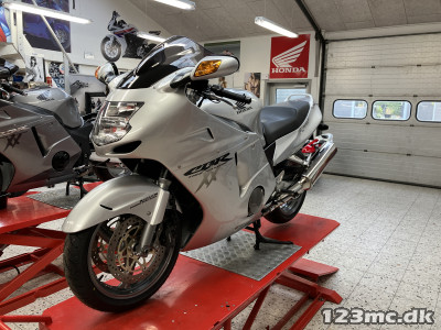 Honda CBR 1100 XX Honda CBR 1100 XX