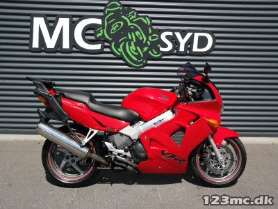 Honda VFR 800 F MC-SYD BYTTER GERNE Honda VFR 800 F MC-SYD BYTTER GERNE