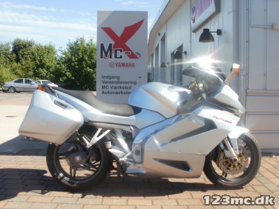 Aprilia RST 1000 Futura Aprilia RST 1000 Futura