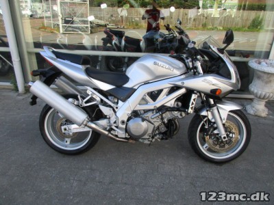 Suzuki SV 1000 S Suzuki SV 1000 S