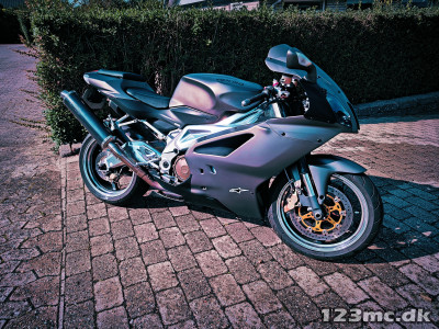 Aprilia RSV 1000 Aprilia RSV 1000