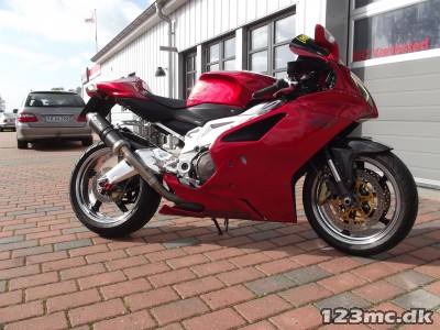Aprilia RSV 1000 R Aprilia RSV 1000 R