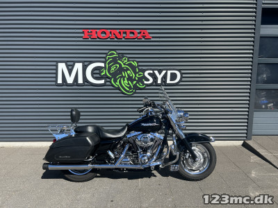 Harley-Davidson FLHRC Road King Classic Harley-Davidson FLHRC Road King Classic