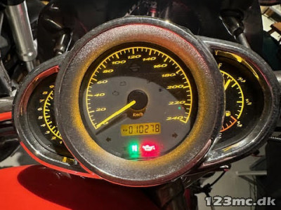 Harley-Davidson VRSCSE Screamin Eagle Harley-Davidson VRSCSE Screamin Eagle