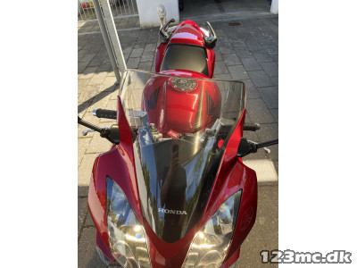 Honda VFR 800 F Sport Honda VFR 800 F Sport