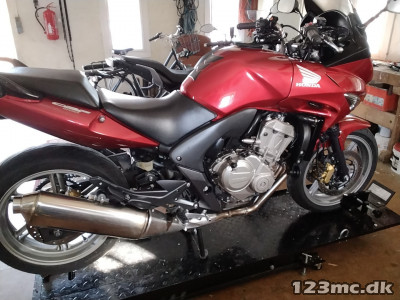 Honda CBF 600 SA Tour Honda CBF 600 SA Tour