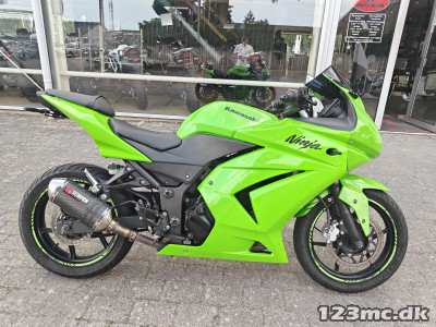 Kawasaki Ninja 250 R Kawasaki Ninja 250 R