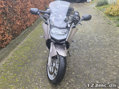 BMW F 800 ST BMW F 800 ST