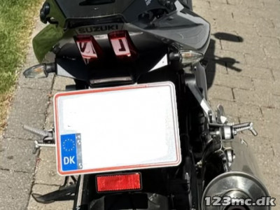 Suzuki SV 650 S KUN 12800 km. Suzuki SV 650 S KUN 12800 km.