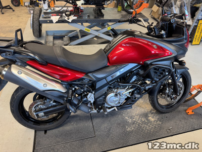Suzuki DL 650 V-Strom Suzuki DL 650 V-Strom