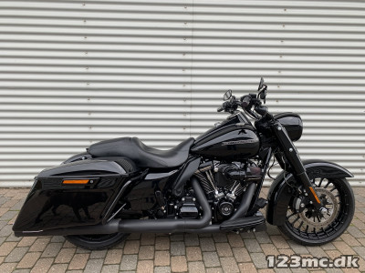 Harley-Davidson FLHRXS Road King Special HMC Motorcykler. Vi bytter gerne. Harley-Davidson FLHRXS Road King Special HMC Motorcykler. Vi bytter gerne.