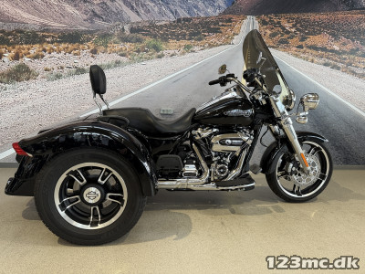 Harley-Davidson FLRT Freewheeler Harley-Davidson FLRT Freewheeler