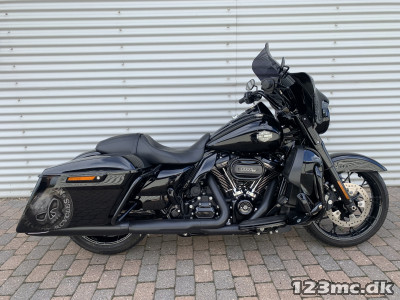 Harley-Davidson FLHRXS Road King Special HMC Motorcykler. Vi bytter gerne. Harley-Davidson FLHRXS Road King Special HMC Motorcykler. Vi bytter gerne.