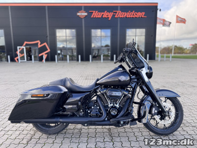 Harley-Davidson FLHRXS Road King Special Harley-Davidson FLHRXS Road King Special