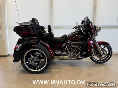 Harley-Davidson FLHTCUTGSE CVO Tri Glide Harley-Davidson FLHTCUTGSE CVO Tri Glide