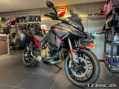 Ducati Multistrada V4 S Grand Tour Ducati Multistrada V4 S Grand Tour