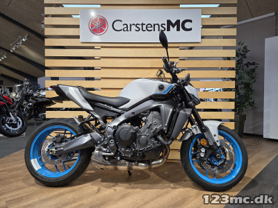 Yamaha MT-09 Yamaha MT-09