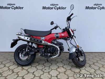 Honda ST 125 Dax Honda ST 125 Dax